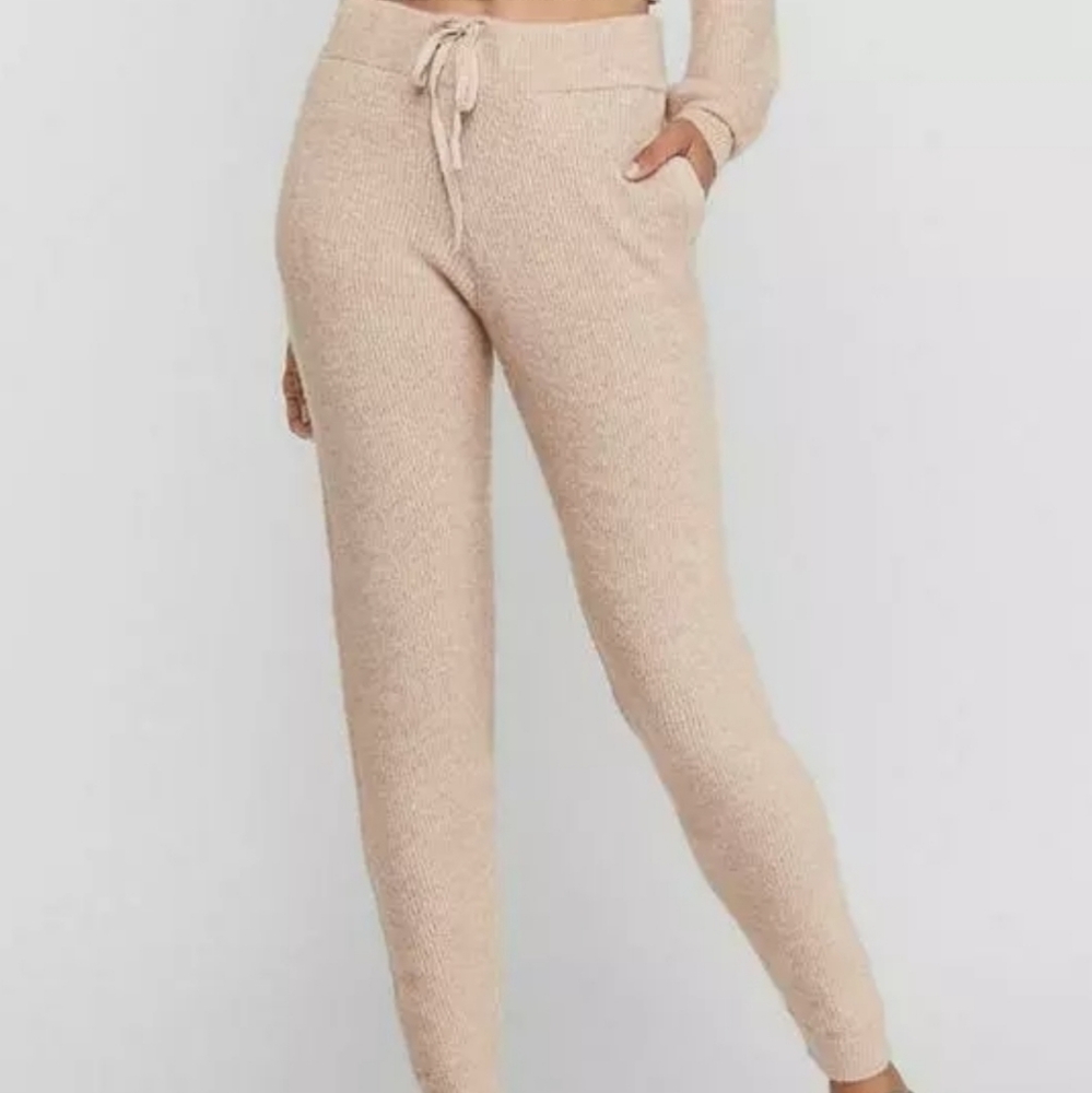 Express Sweater Set - Picture 5 of 5